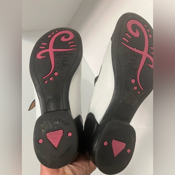 John Fluevog Sandra Mary Jane 9.5 BlackWhite Leather Retro Fellowship Collection - Picture 8 of 13